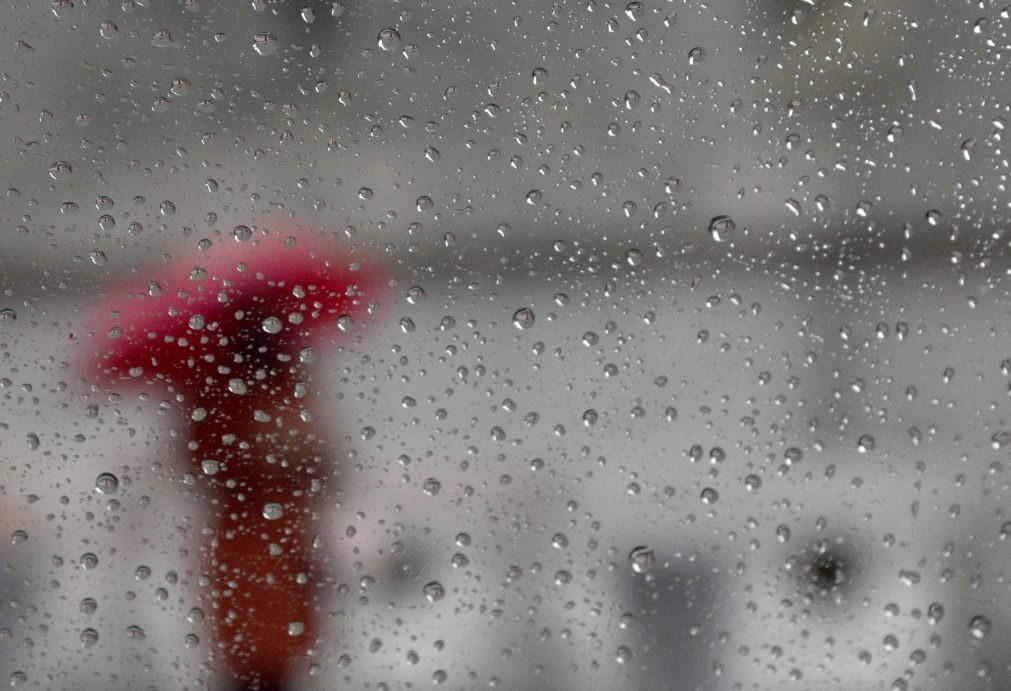 Saiba quais são os 10 distritos que estão sob aviso amarelo devido à chuva