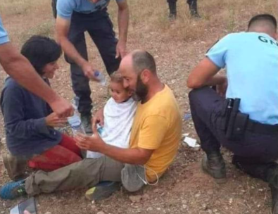 Noah está bem. A foto do reencontro do menino com o pai