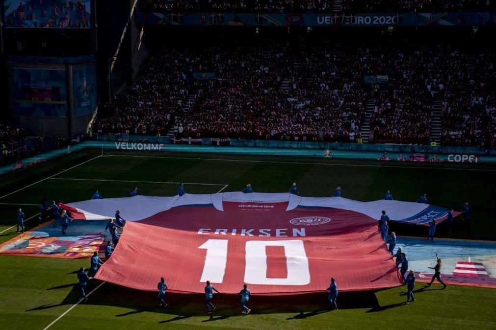 Eriksen teve alta e já visitou os colegas na concentração da Dinamarca