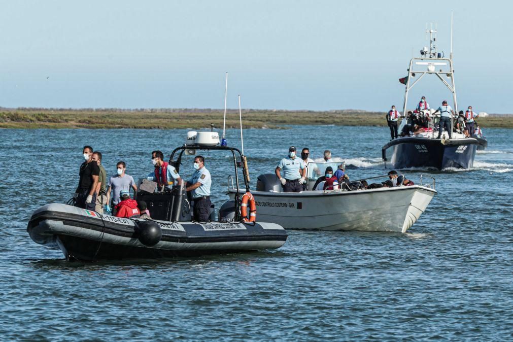 Migrações: Vinte e um corpos encontrados ao largo de Sfax