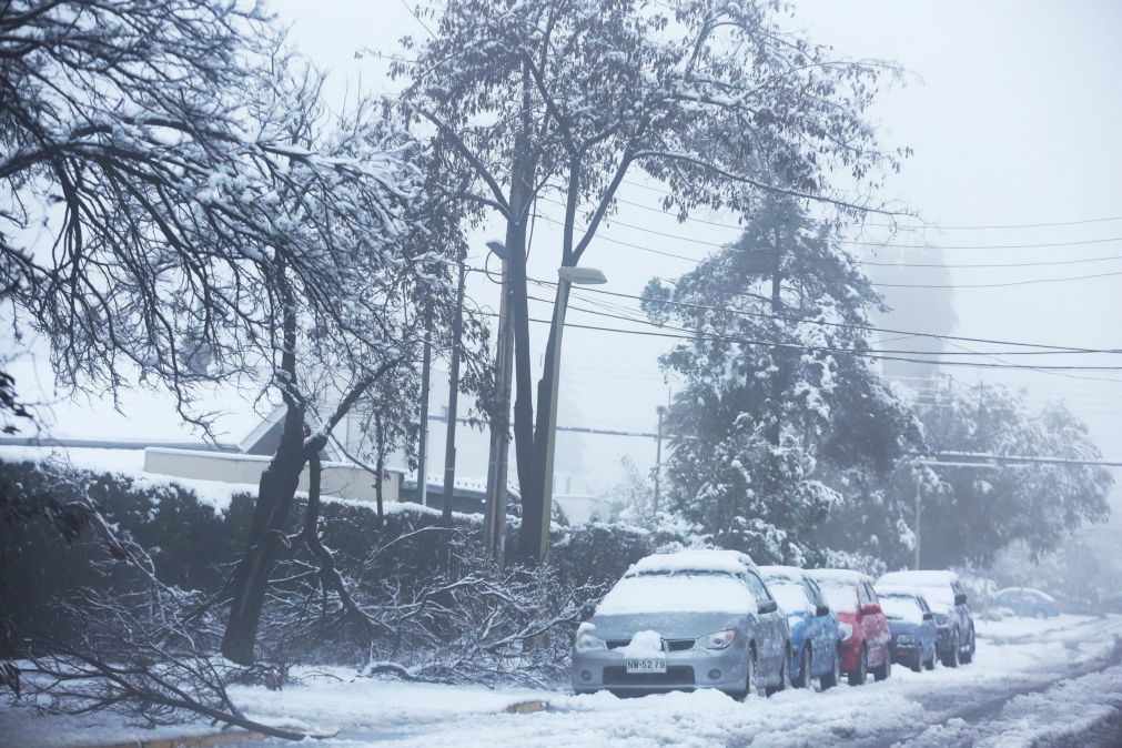 Mais de 71.000 casas sem eletricidade em Santiago do Chile