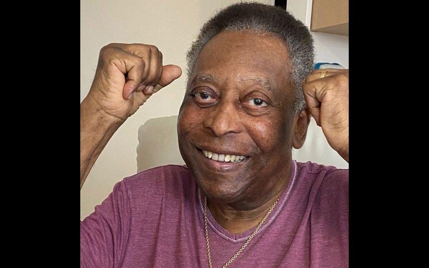 Pelé Regressa aos cuidados intensivos após remoção de tumor no cólon