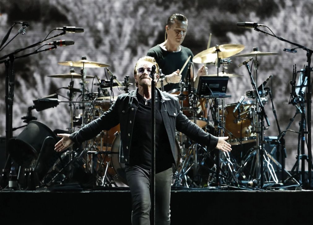 U2 terão de pagar 90 mil euros para reabilitação do estádio de Berlim