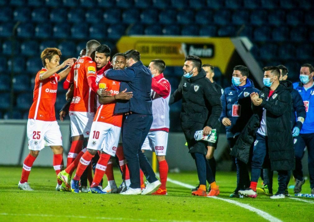 Sporting perde nos Açores perante um Santa Clara irrepreensível