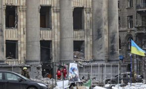 Pelo menos 10 mortos em ataque ao centro de Kharkiv