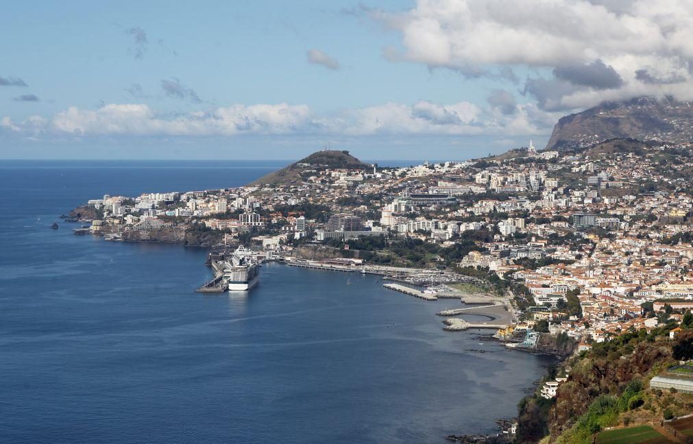 Ucrânia: Madeira vai integrar 60 turistas ucranianos que pediram proteção subsidiária