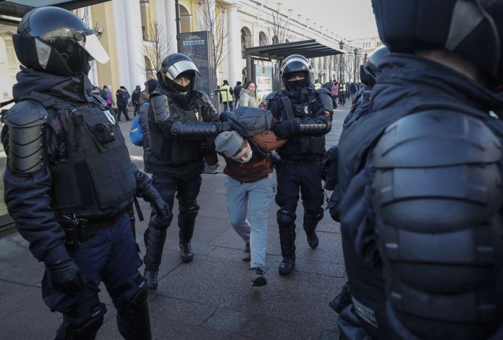 Ucrânia: Mais de mil manifestantes contra ofensiva militar detidos na Rússia