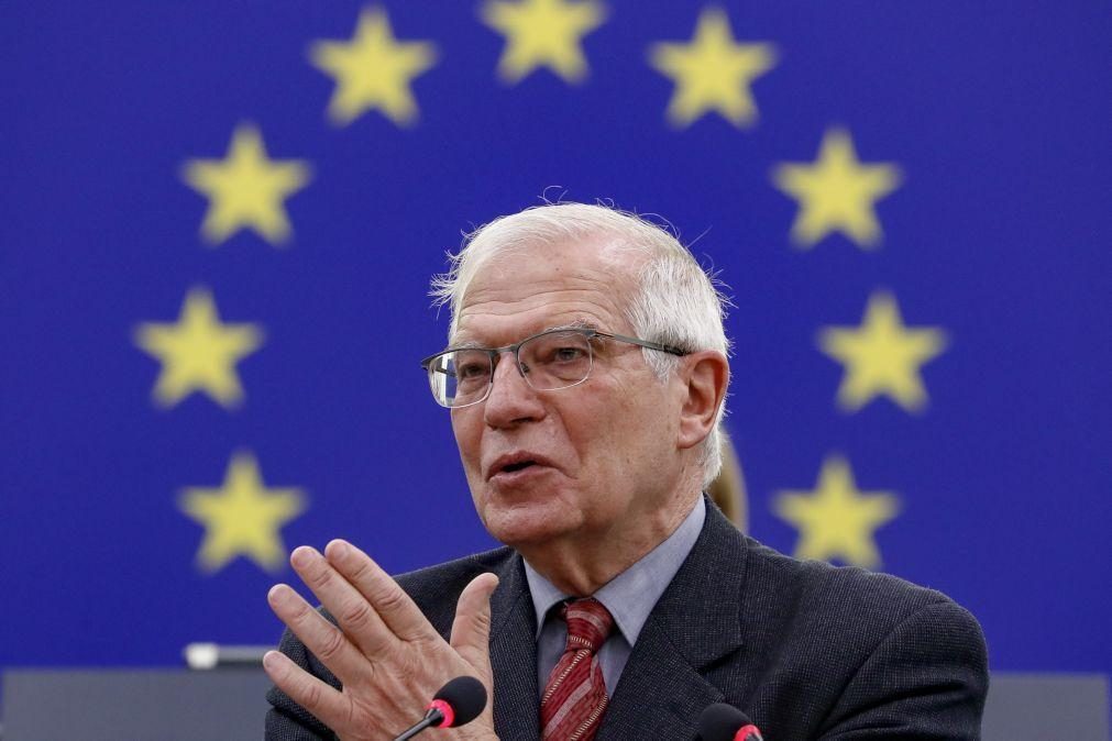 Ucrânia: UE insta Rússia a respeitar segurança de infraestruturas nucleares