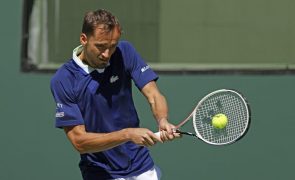 Daniil Medvedev cai em Indian Wells e vai perder liderança do ranking mundial