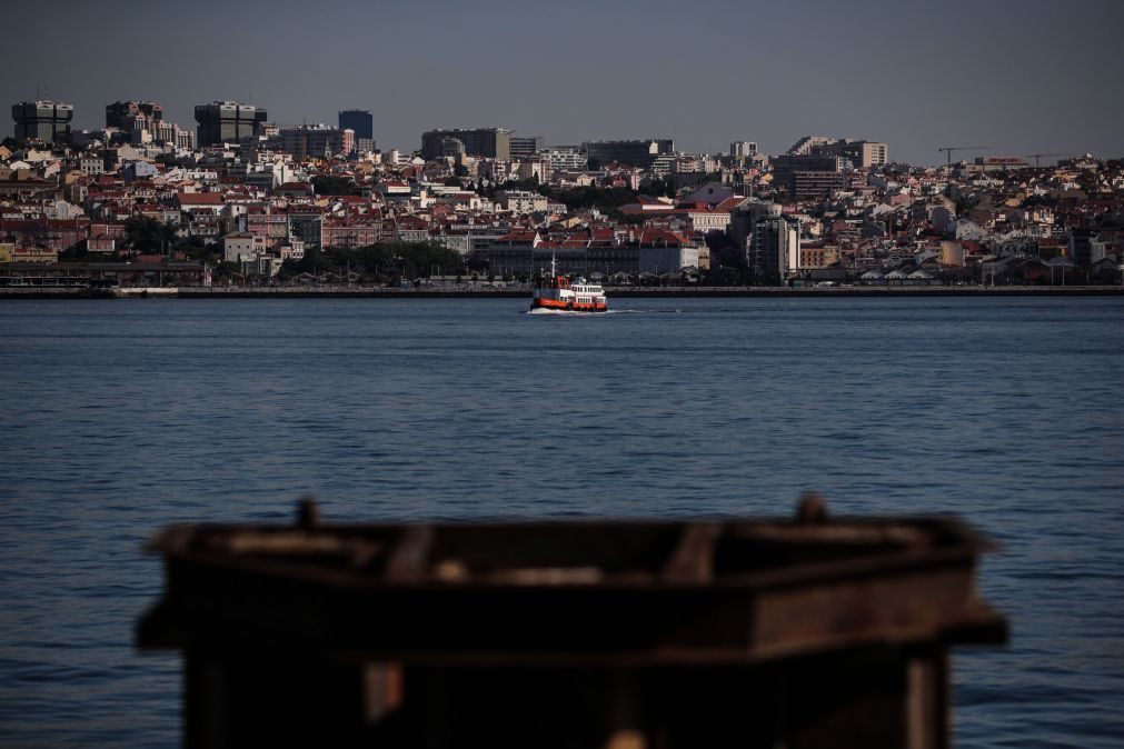 Transtejo/Soflusa abre inquérito interno após colisão entre duas embarcações