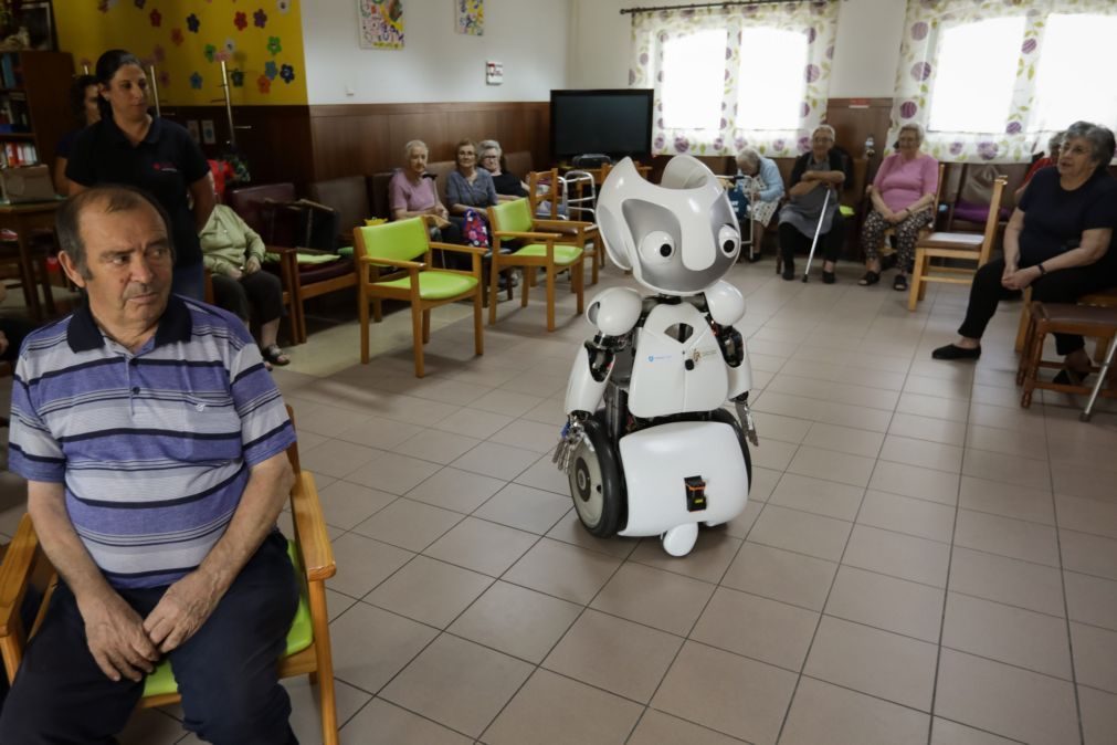 Projeto procura criar robô para ajudar pessoas com dificuldade de mobilidade