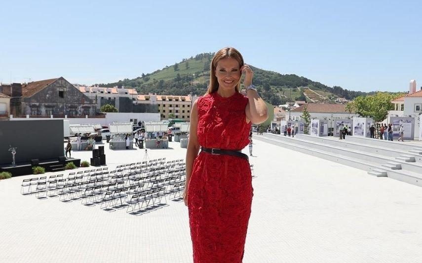 Cristina Ferreira recebe placa com o seu nome na Malveira