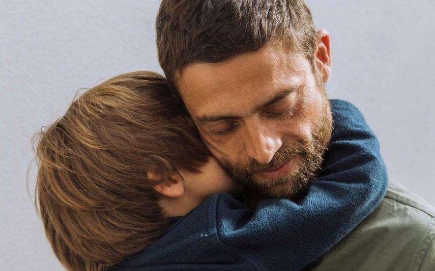 Diogo Amaral revela foto inédita do rosto de Mateus, filho de Vera Kolodzig